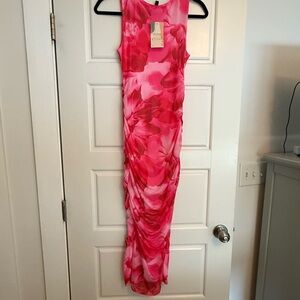 NWT Floral bodycon dress